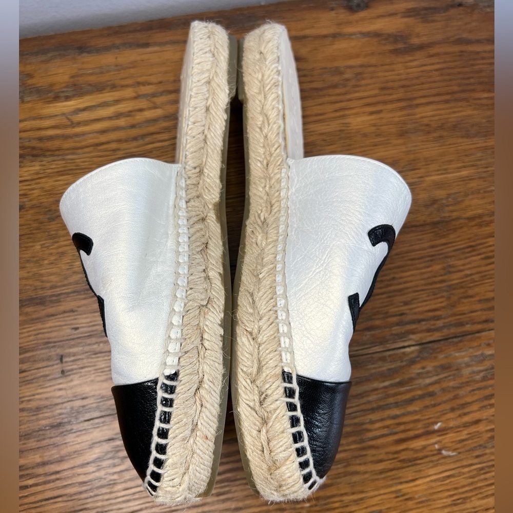 CHANEL Size 36 • CC Mule Espadrilles Leather Iridescent Cream Slides. - Picture 7 of 7